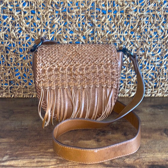 NEW FRYE MELISSA WOVEN LEATHER SADDLE BAG fringe handbag purse PRICE IS FIRM - Picture 1 of 9